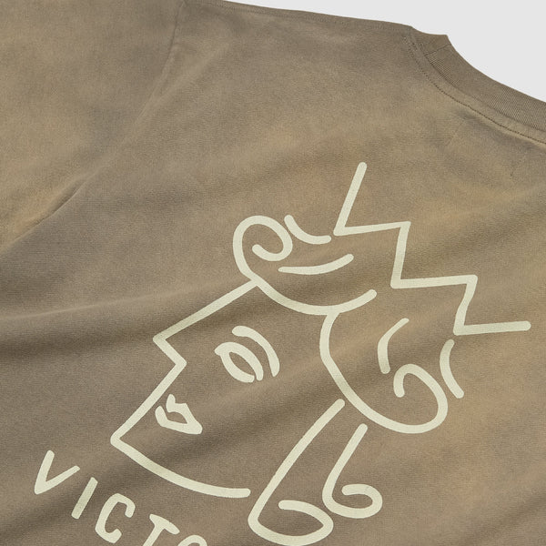 Victoria - Sun Faded Queenhead Logo S/S Tee [Natural]