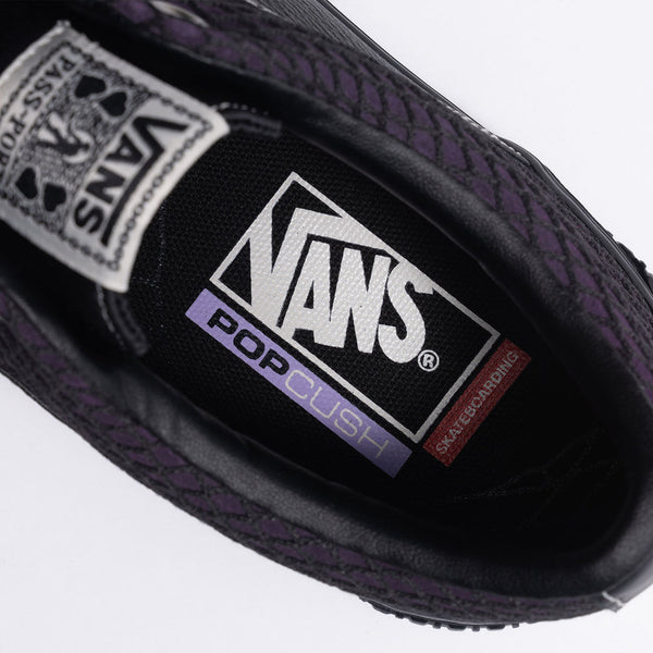 VANS X Pass-port Skate Lampin [BLACK/NIGHT SUEDE]